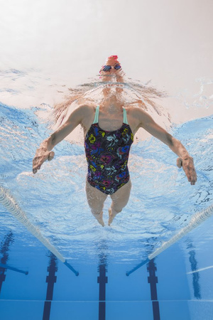 Damski strój kąpielowy na basen jednoczęściowy treningowy Arena Vivid