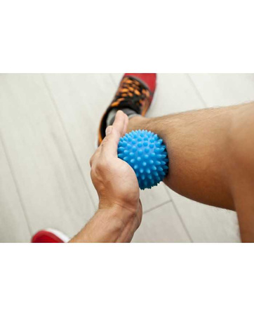 Piłka z kolcami do masażu Aqua-Sport Powerstrech Spiky Ball 7,5cm Blue